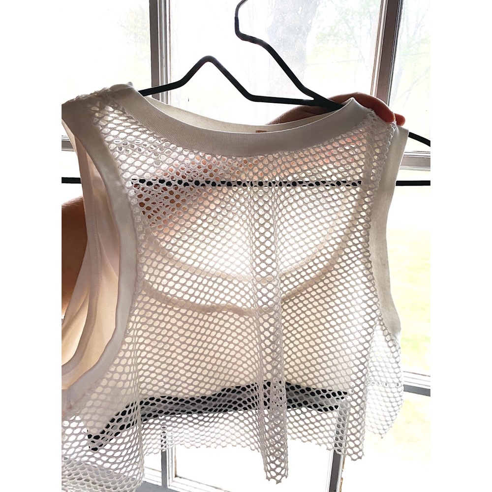 PLT Crop Top - Picture 3 of 3